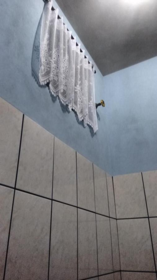 Quarto Familiar, Aeroporto 瓜卢流斯 外观 照片